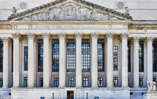 Image of the United States National Archives building.